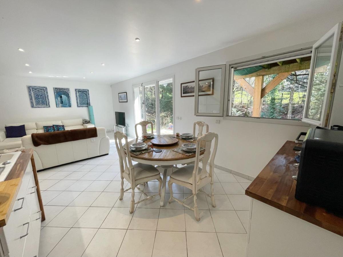 Appartement Au Calme Avec Terrasse Verdoyante Entre Annecy Et Geneve فييِ لو بولو المظهر الخارجي الصورة